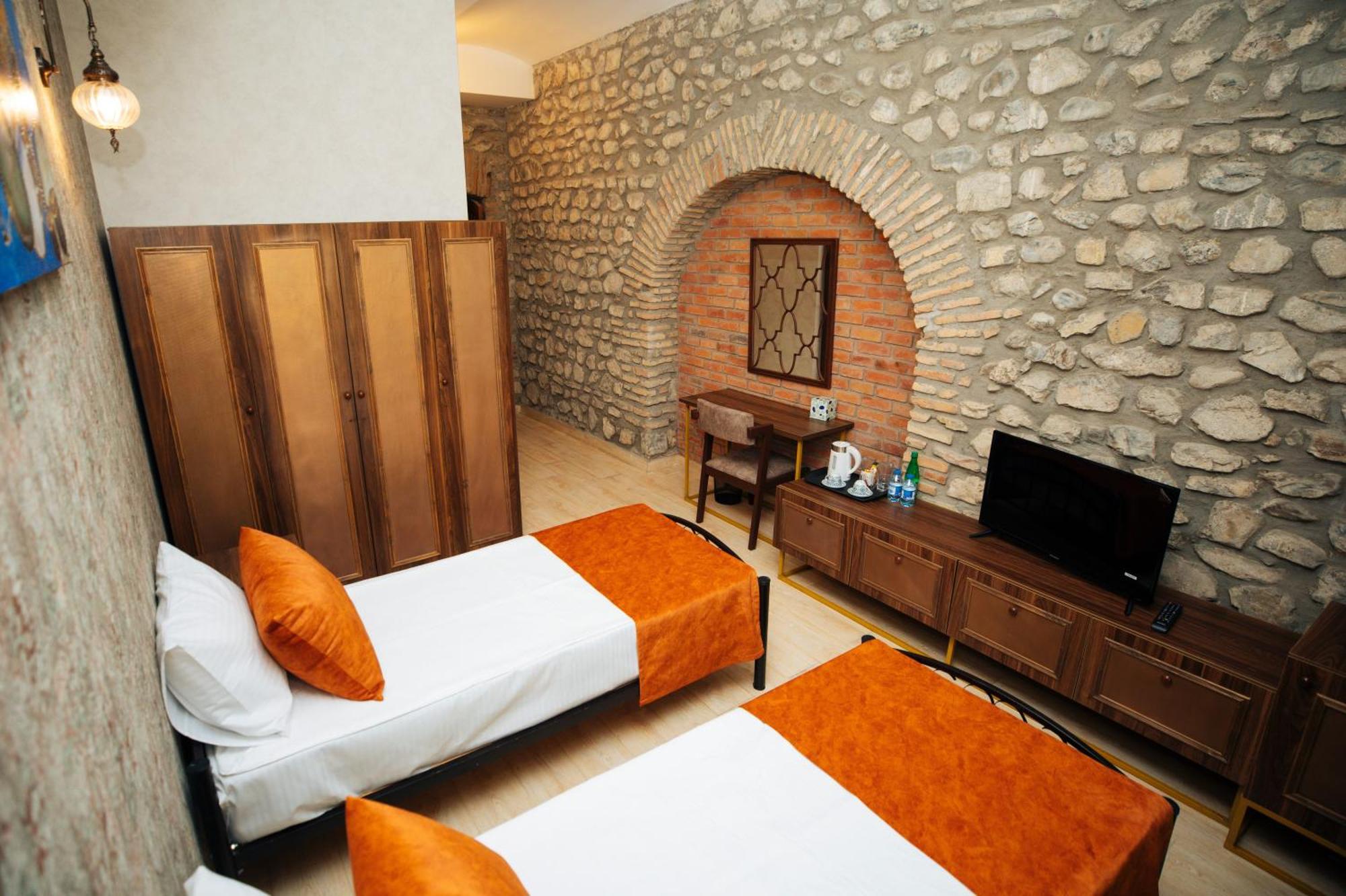 Art Hotel By Abad Guest Sheki Exterior photo