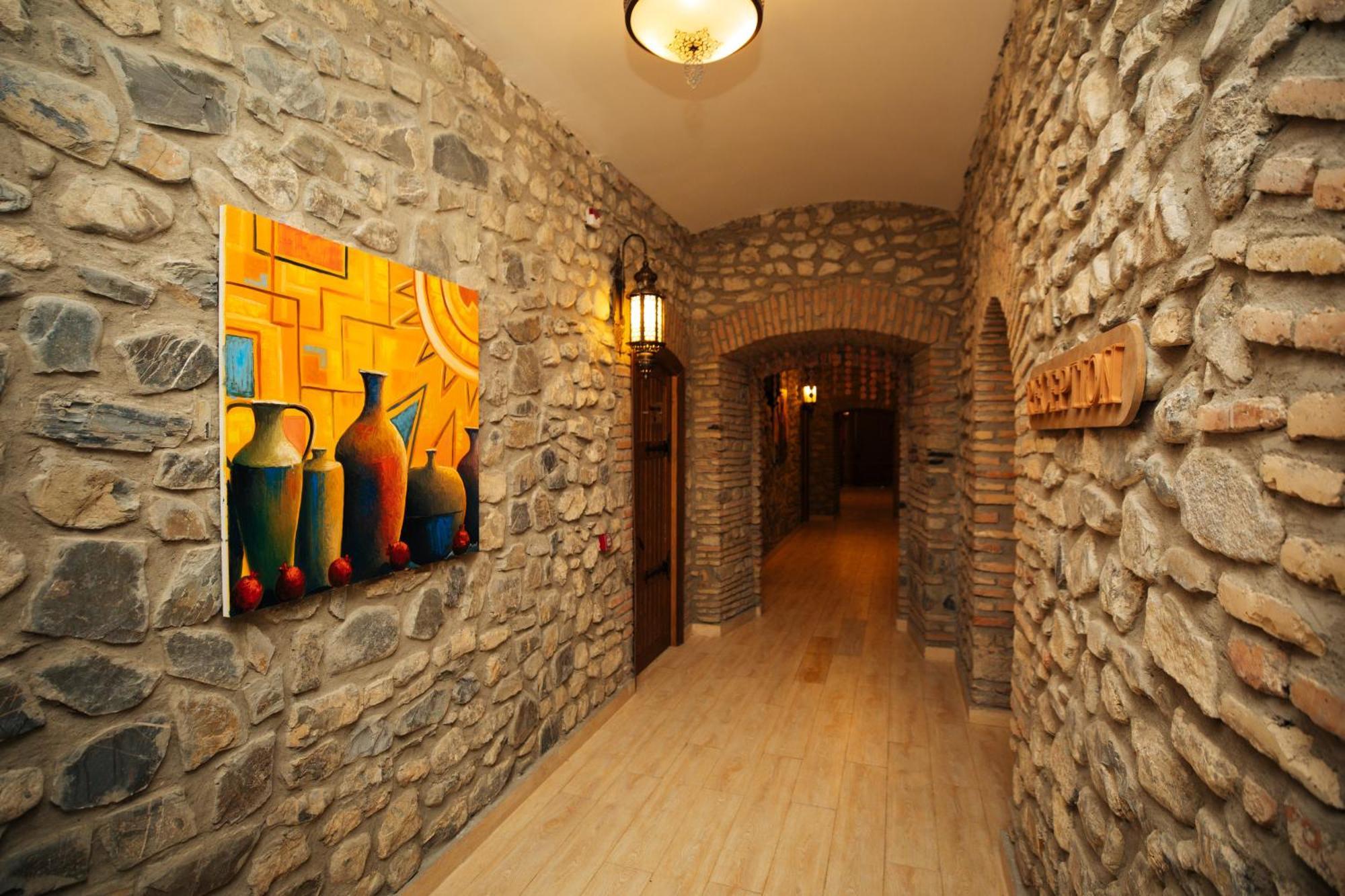 Art Hotel By Abad Guest Sheki Exterior photo