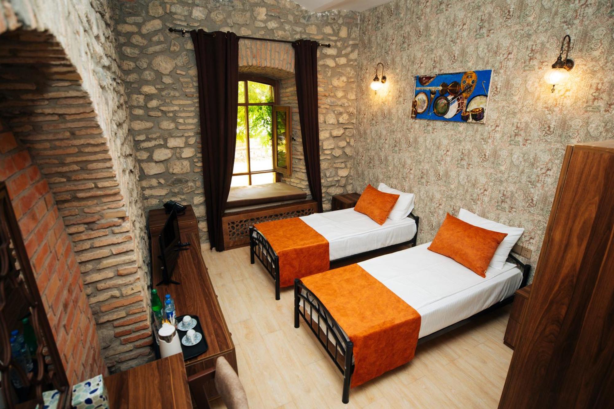 Art Hotel By Abad Guest Sheki Exterior photo