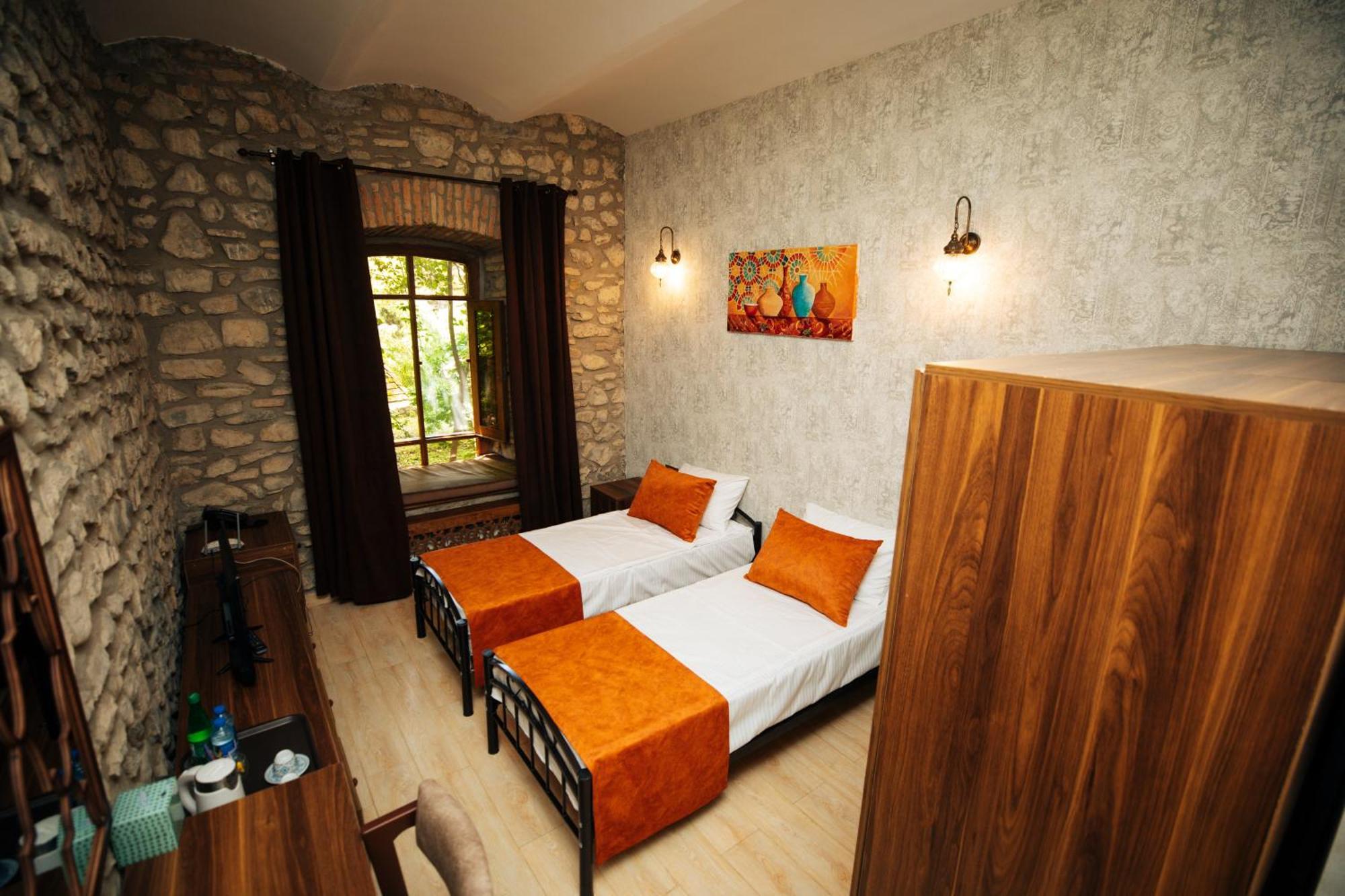 Art Hotel By Abad Guest Sheki Exterior photo